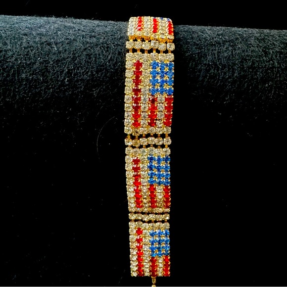Rhinestone USA Flag Bracelet - Patriotic - Vintage - Sz. 8 - Picture 1 of 6